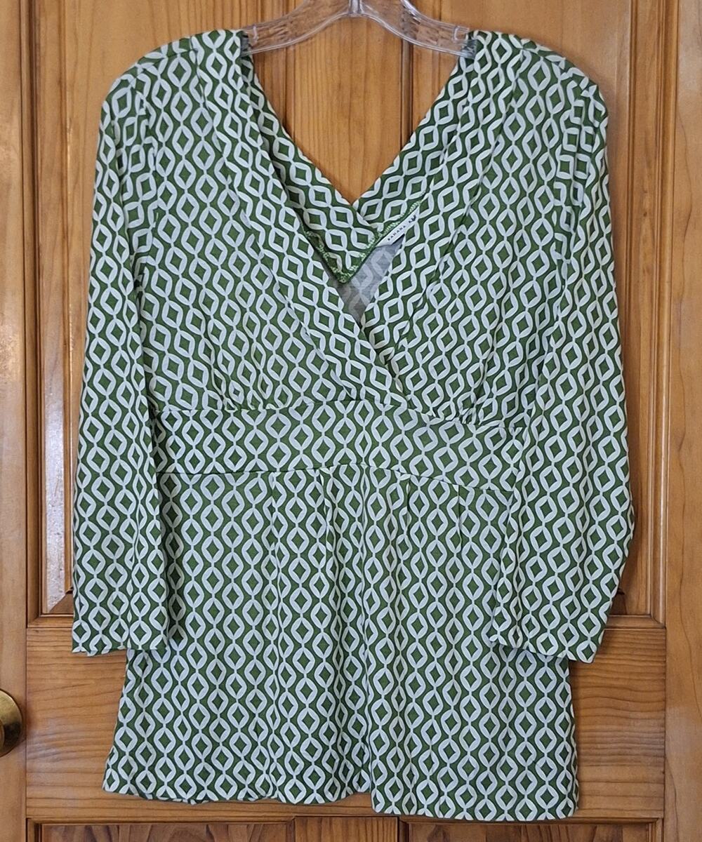 Banana Republic Shirt Women's Medium Green Cream 100% Lyocell Retro Mod Diamond